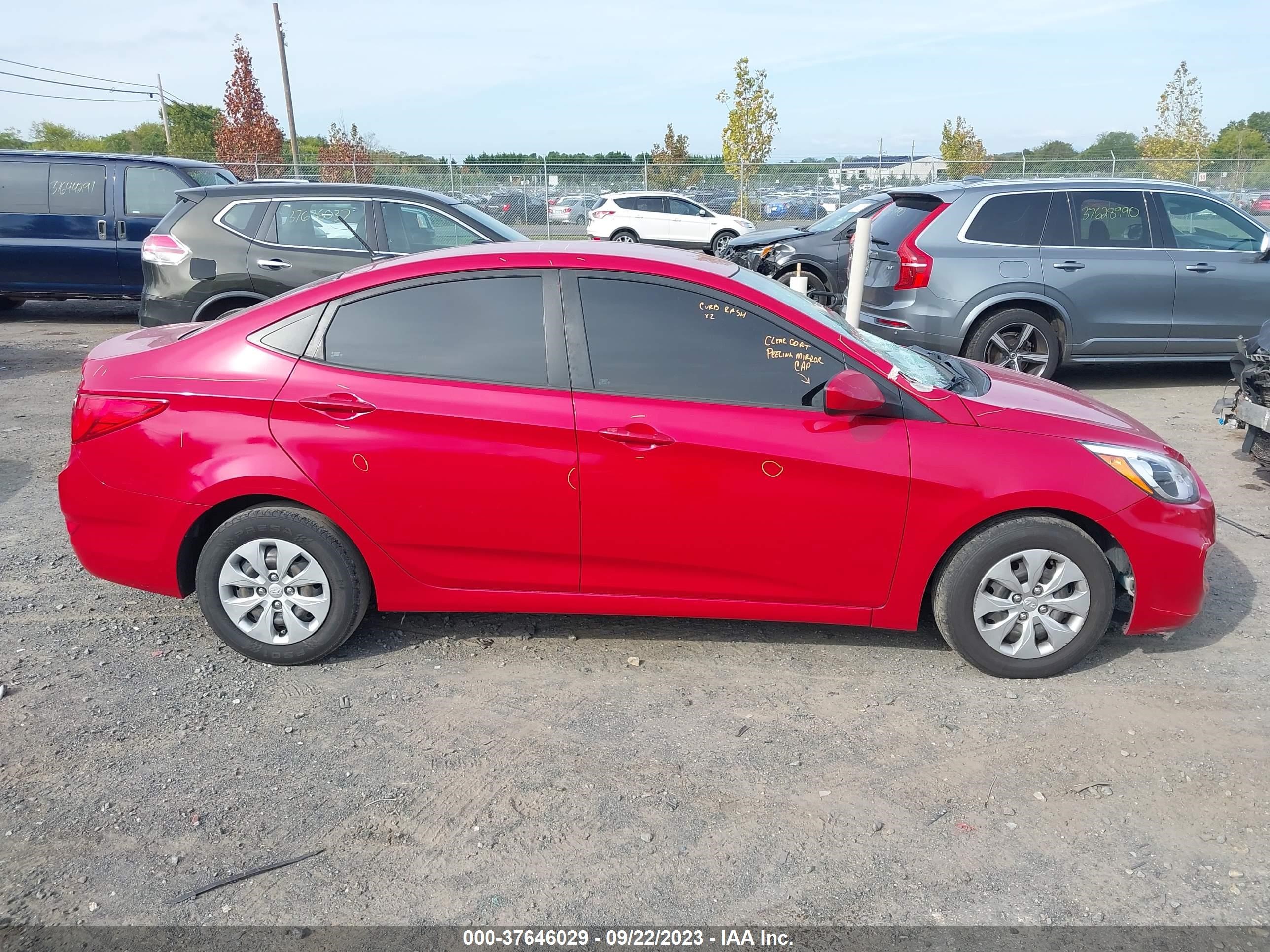 Photo 12 VIN: KMHCT4AE6HU290587 - HYUNDAI ACCENT 