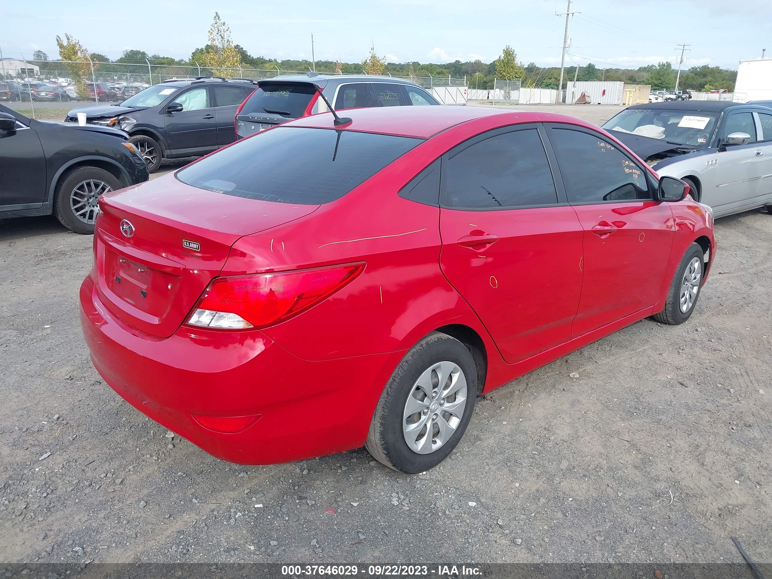 Photo 3 VIN: KMHCT4AE6HU290587 - HYUNDAI ACCENT 