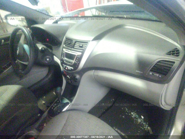 Photo 4 VIN: KMHCT4AE6HU307985 - HYUNDAI ACCENT 