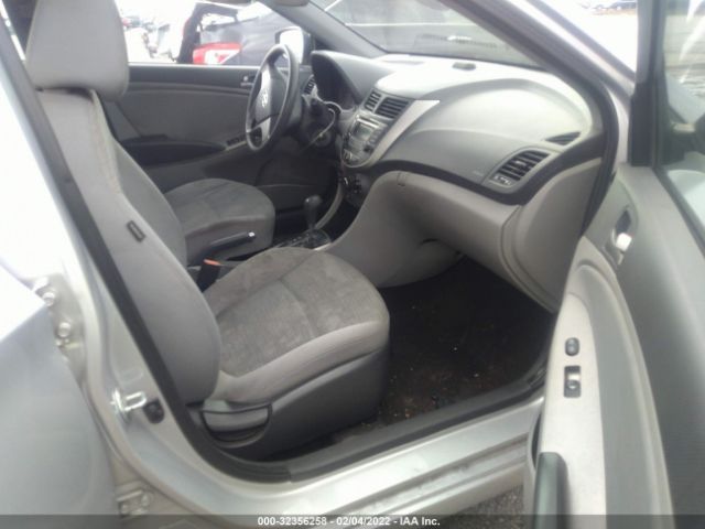 Photo 4 VIN: KMHCT4AE6HU316699 - HYUNDAI ACCENT 