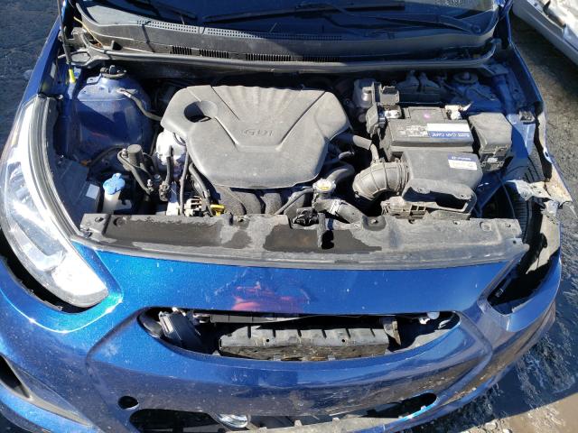 Photo 6 VIN: KMHCT4AE6HU331705 - HYUNDAI ACCENT SE 