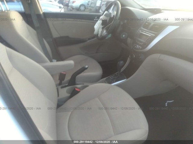 Photo 4 VIN: KMHCT4AE6HU343028 - HYUNDAI ACCENT 