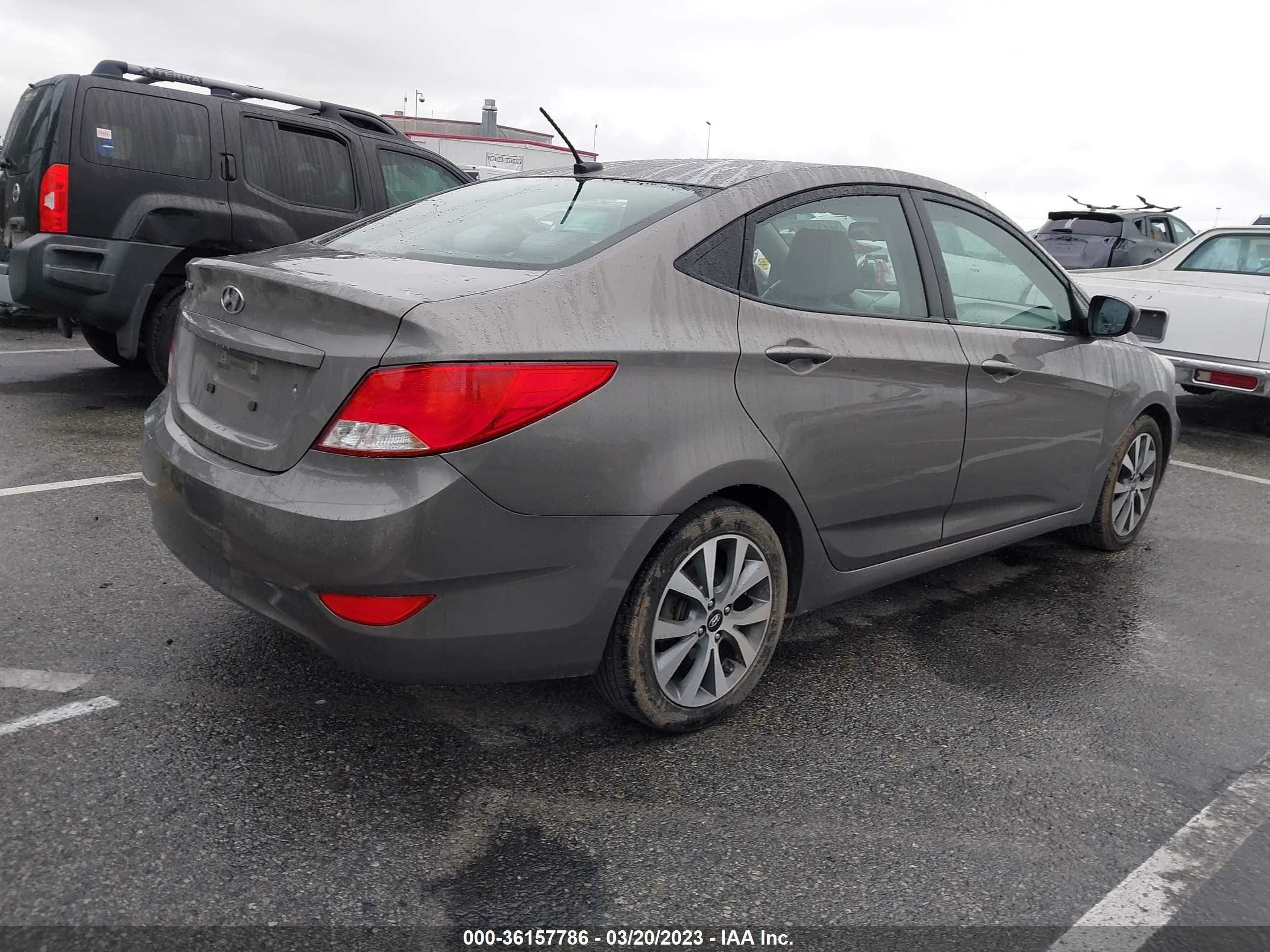 Photo 3 VIN: KMHCT4AE6HU373971 - HYUNDAI ACCENT 