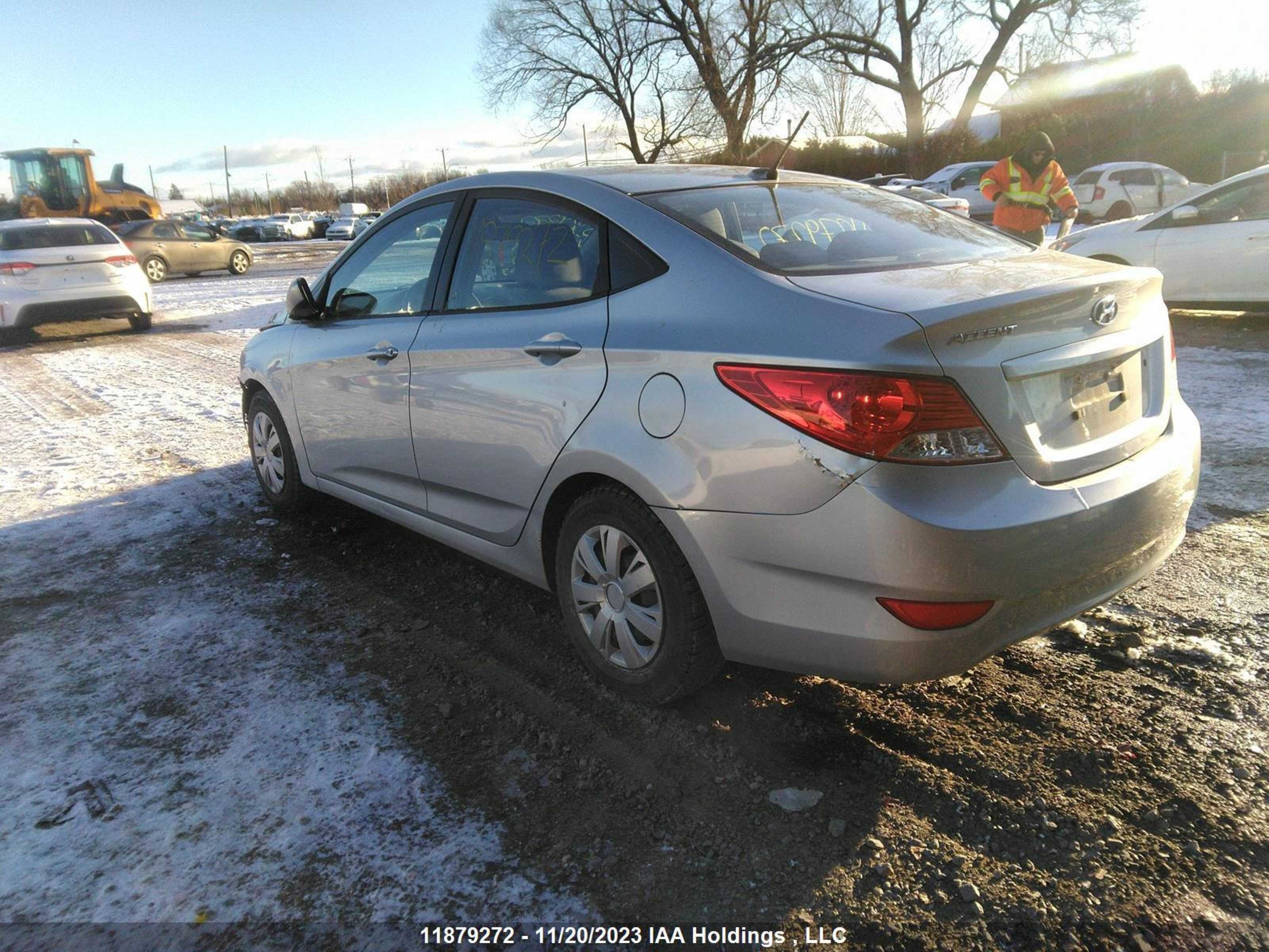 Photo 2 VIN: KMHCT4AE7CU082601 - HYUNDAI ACCENT 