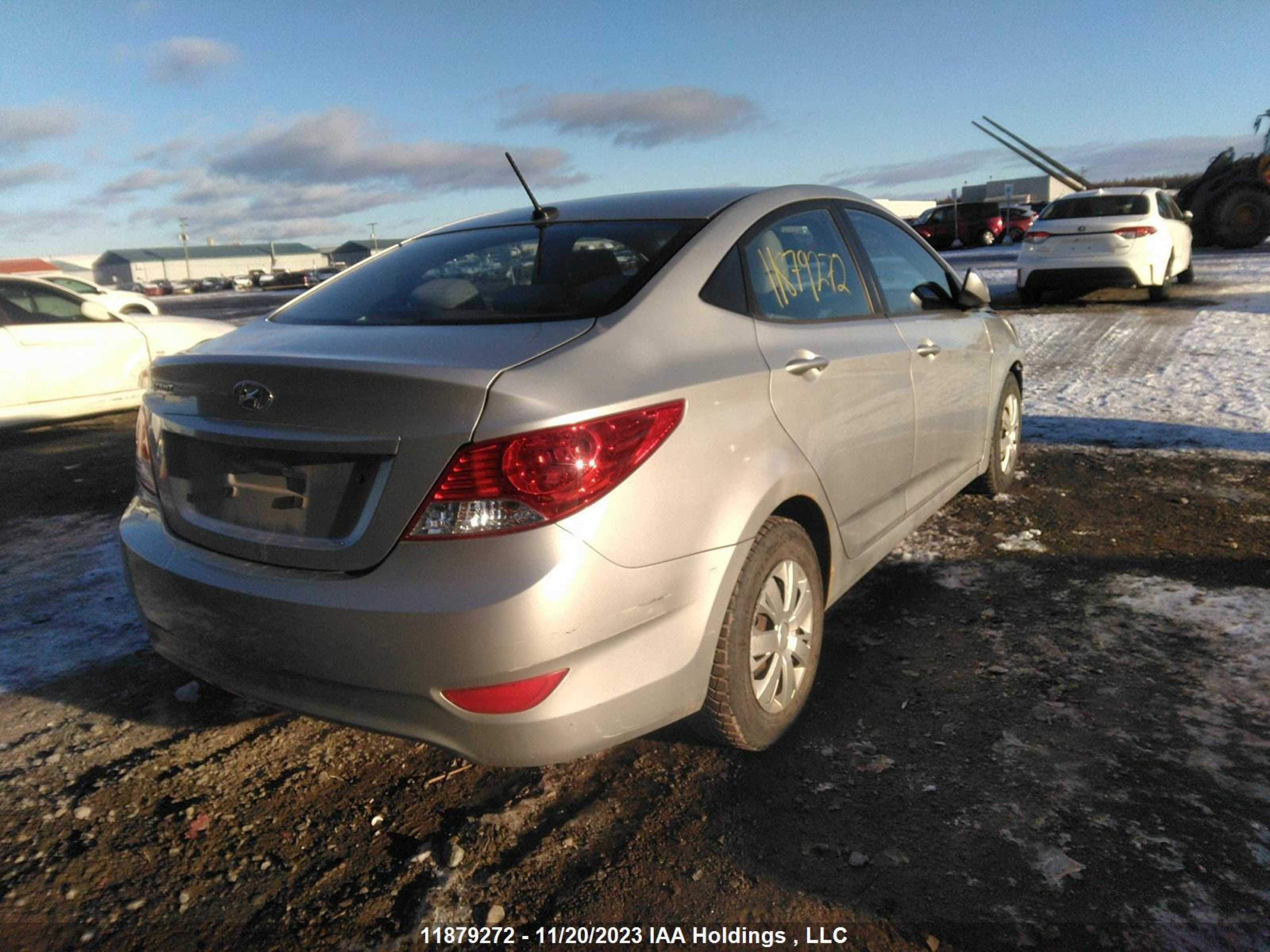 Photo 3 VIN: KMHCT4AE7CU082601 - HYUNDAI ACCENT 