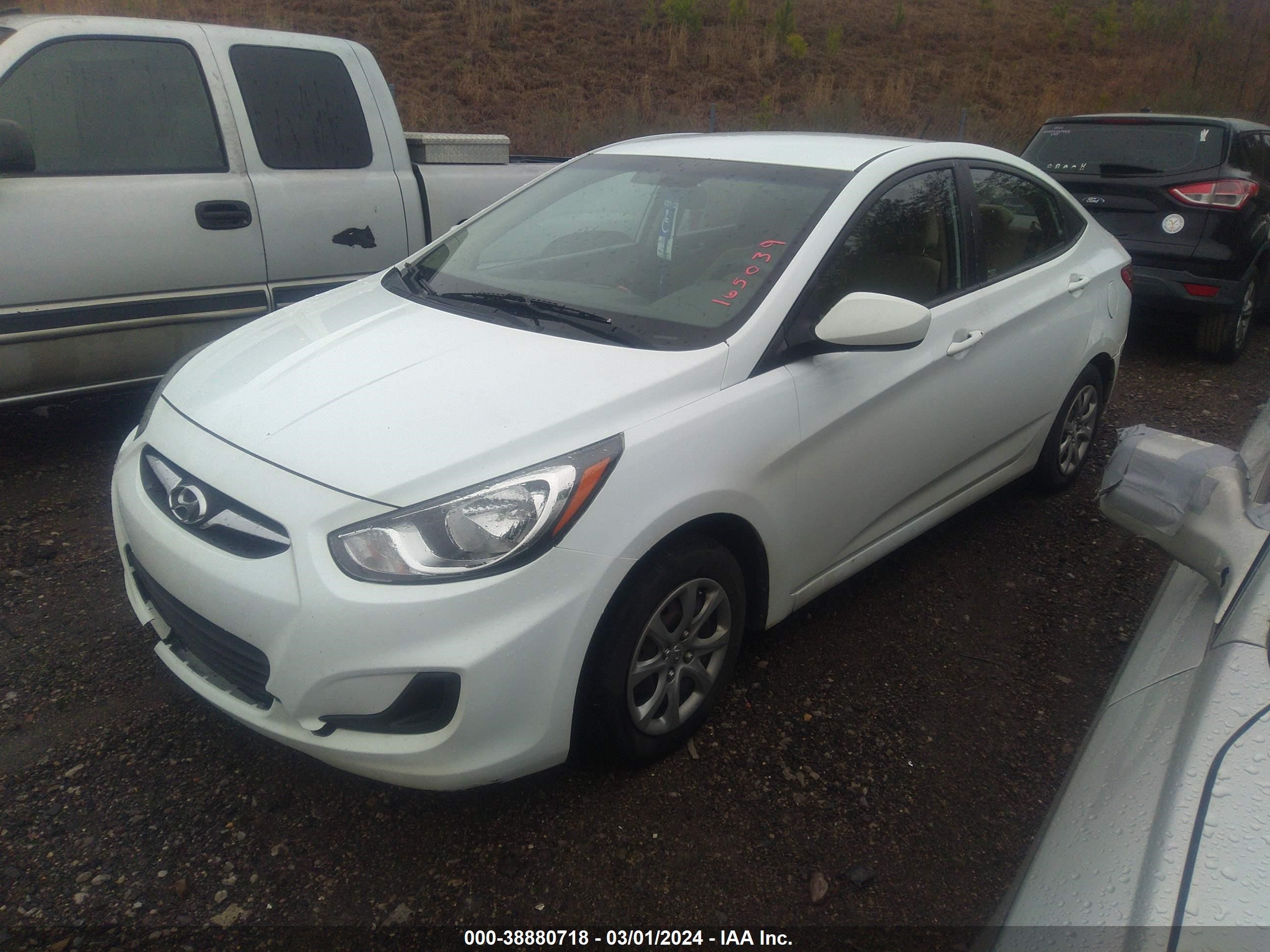 Photo 1 VIN: KMHCT4AE7CU165039 - HYUNDAI ACCENT 