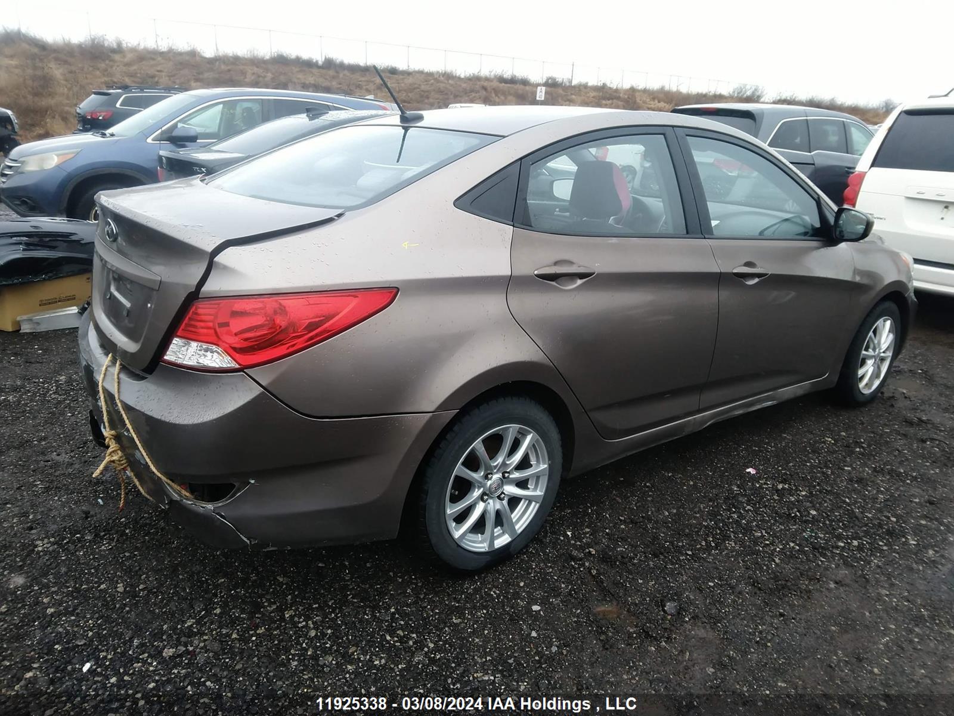 Photo 3 VIN: KMHCT4AE7CU269370 - HYUNDAI ACCENT 