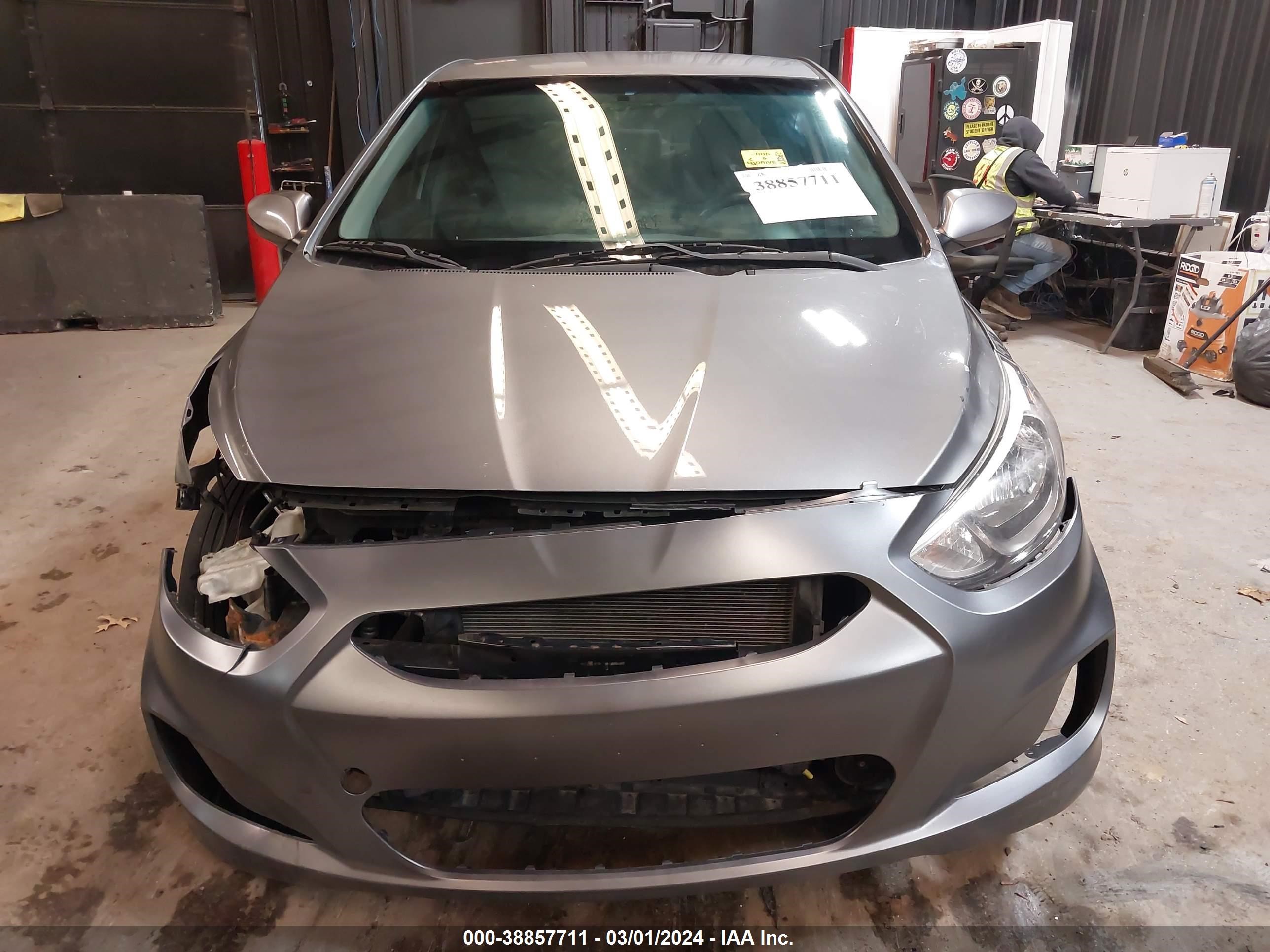 Photo 12 VIN: KMHCT4AE7FU860660 - HYUNDAI ACCENT 