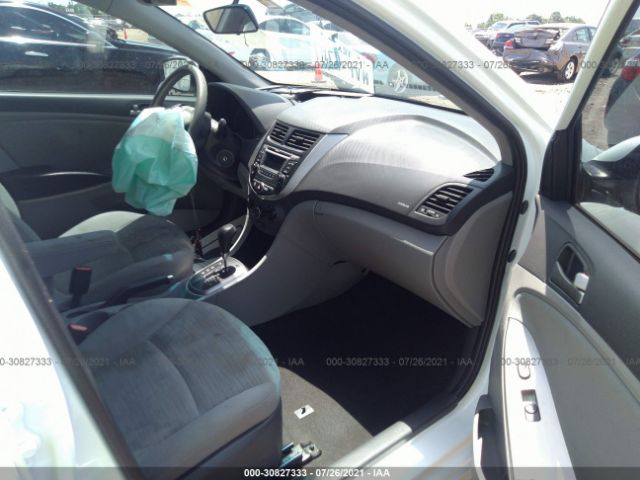 Photo 4 VIN: KMHCT4AE7FU899426 - HYUNDAI ACCENT 