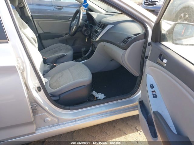 Photo 4 VIN: KMHCT4AE7GU029581 - HYUNDAI ACCENT 