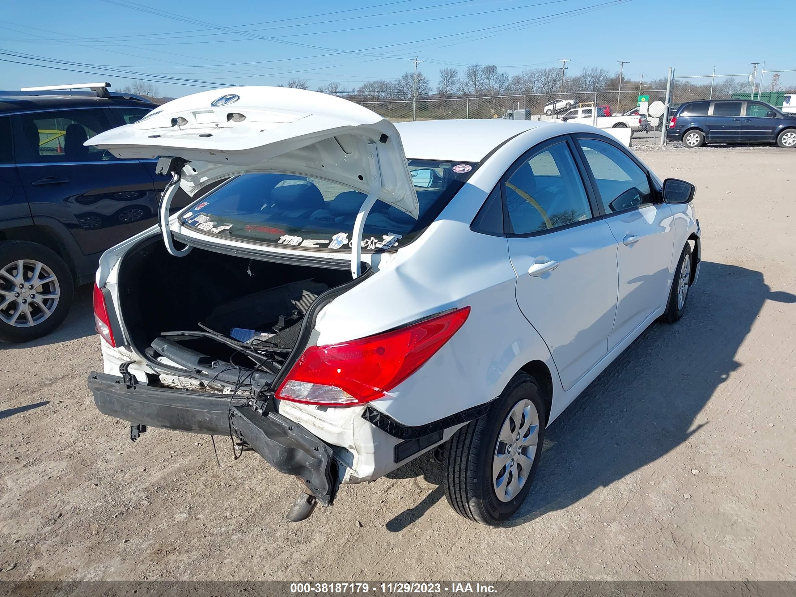 Photo 3 VIN: KMHCT4AE7GU114307 - HYUNDAI ACCENT 