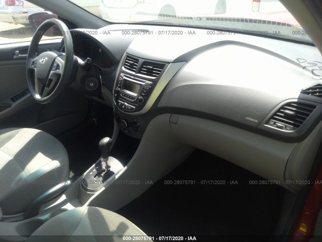 Photo 4 VIN: KMHCT4AE7HU282451 - HYUNDAI ACCENT 