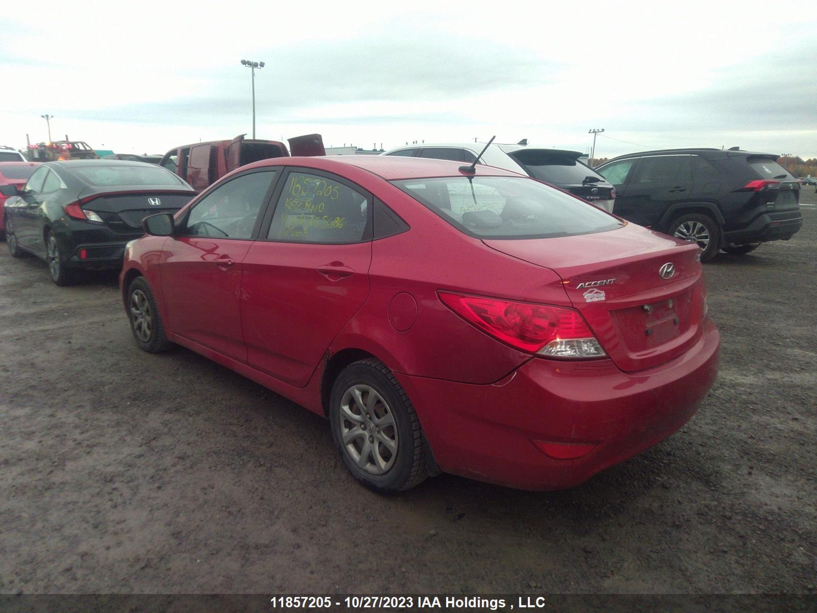 Photo 2 VIN: KMHCT4AE8CU255686 - HYUNDAI ACCENT 