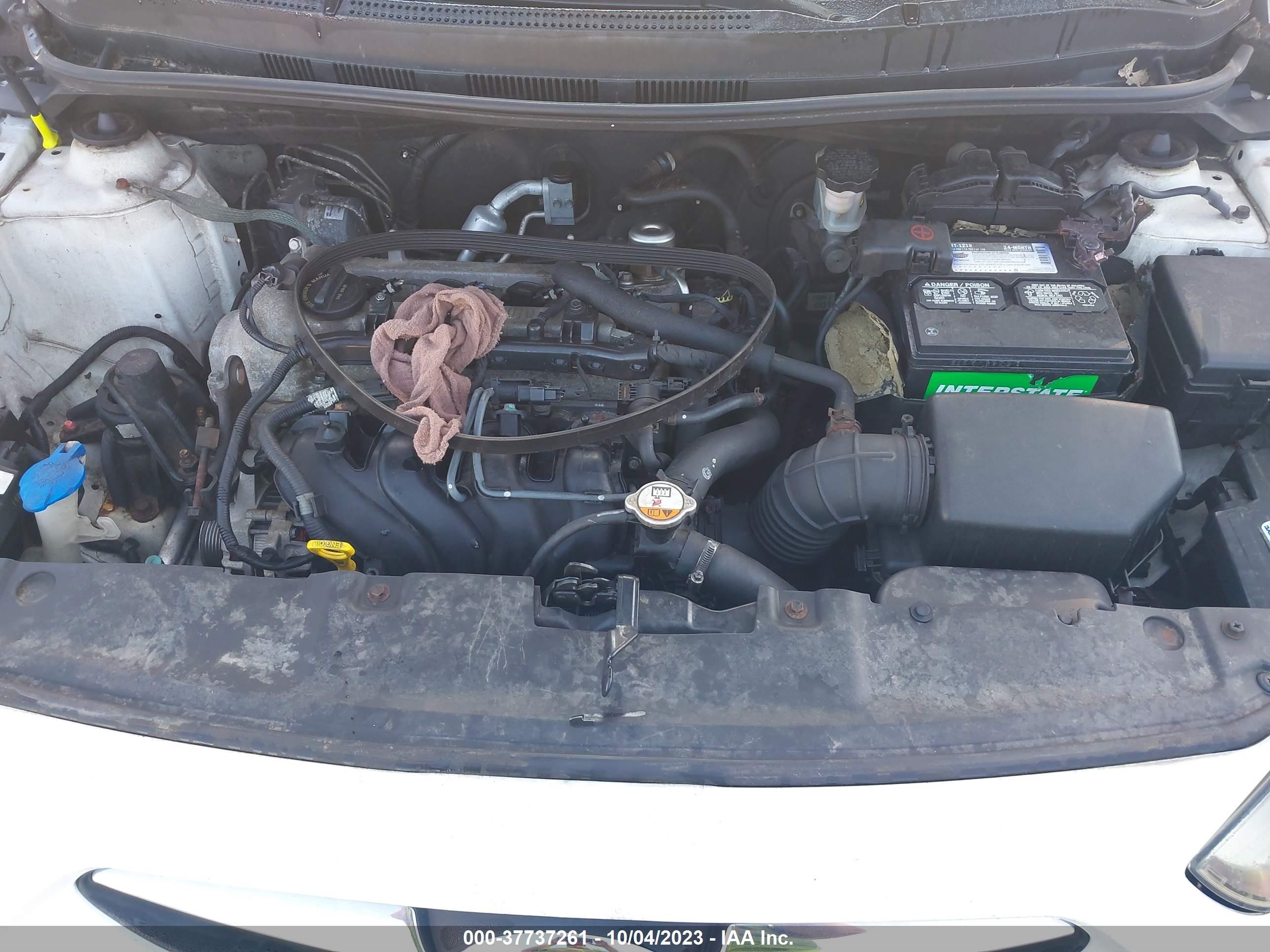 Photo 9 VIN: KMHCT4AE9CU177581 - HYUNDAI ACCENT 