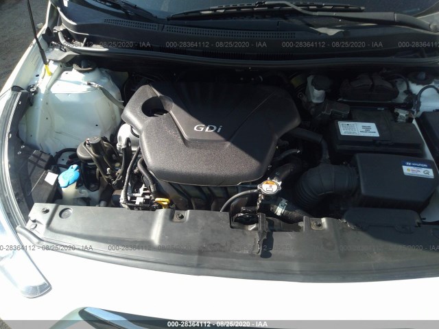 Photo 9 VIN: KMHCT4AE9GU962611 - HYUNDAI ACCENT 