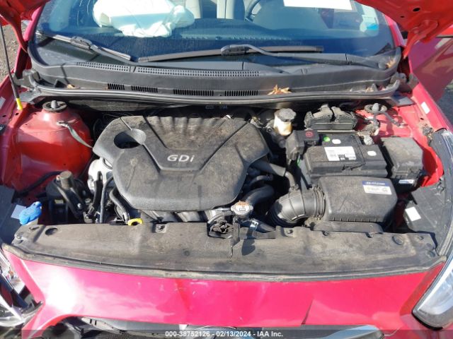 Photo 9 VIN: KMHCT4AE9GU982602 - HYUNDAI ACCENT 