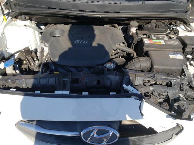 Photo 6 VIN: KMHCT4AE9HU167477 - HYUNDAI ACCENT SE 