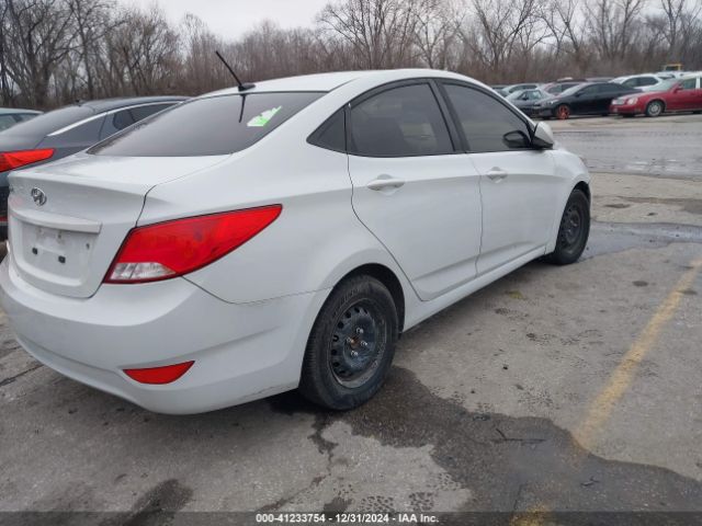 Photo 3 VIN: KMHCT4AE9HU375973 - HYUNDAI ACCENT 