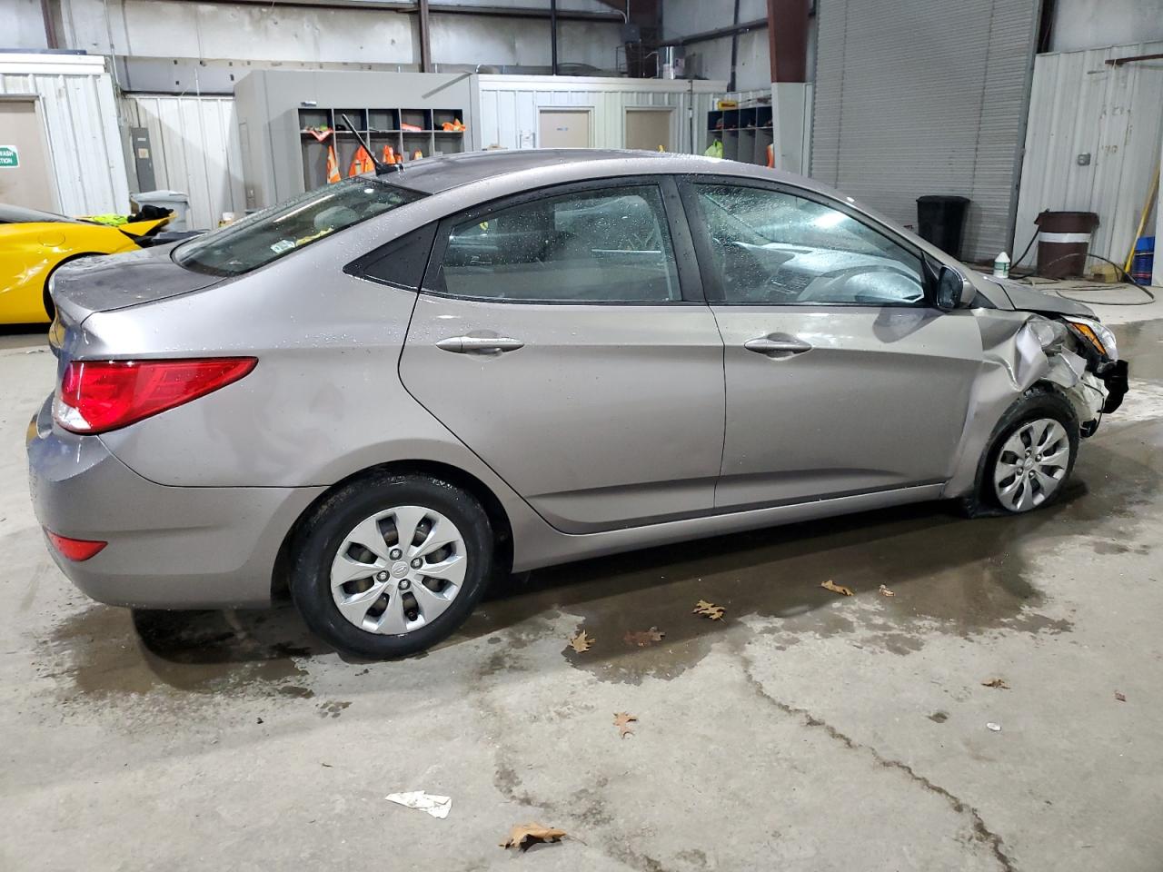 Photo 2 VIN: KMHCT4AE9HU391526 - HYUNDAI ACCENT 