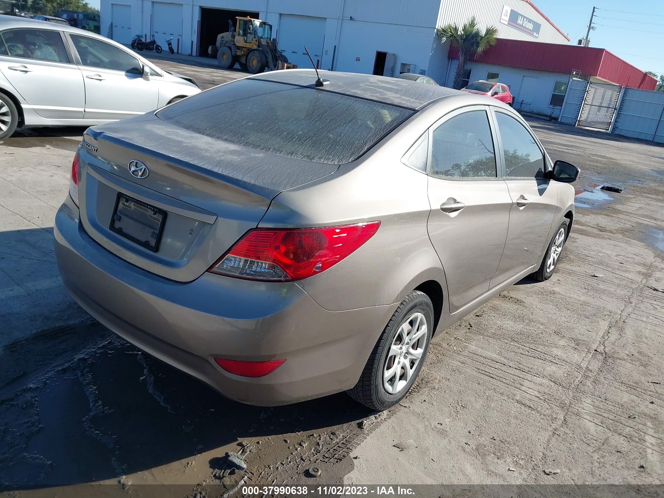 Photo 3 VIN: KMHCT4AEXDU478765 - HYUNDAI ACCENT 