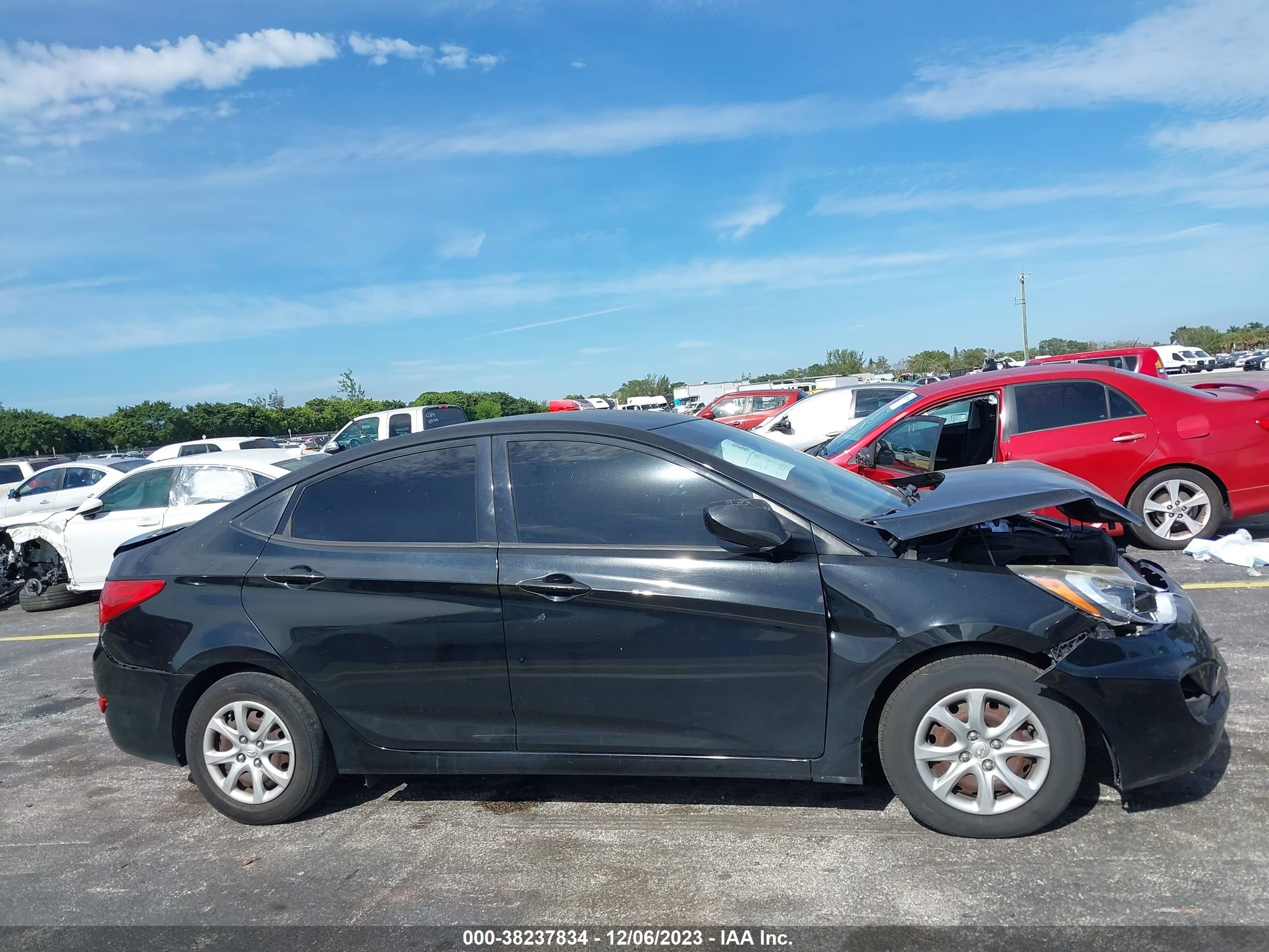 Photo 11 VIN: KMHCT4AEXEU743606 - HYUNDAI ACCENT 