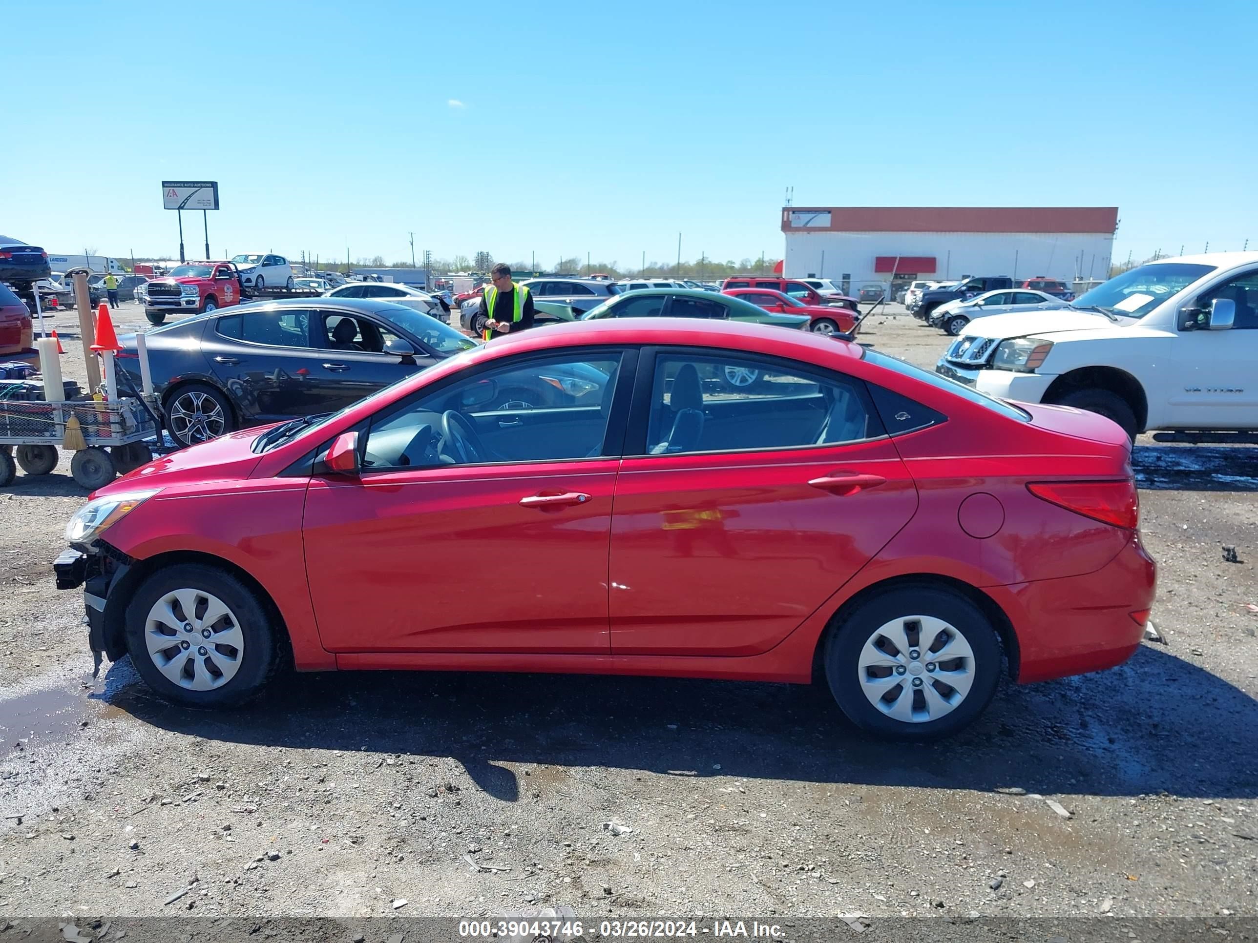 Photo 13 VIN: KMHCT4AEXFU802008 - HYUNDAI ACCENT 