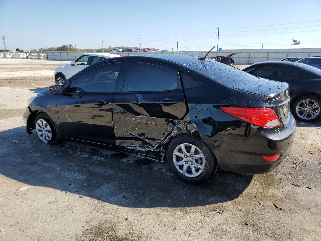 Photo 1 VIN: KMHCT4AEXGU132154 - HYUNDAI ACCENT 