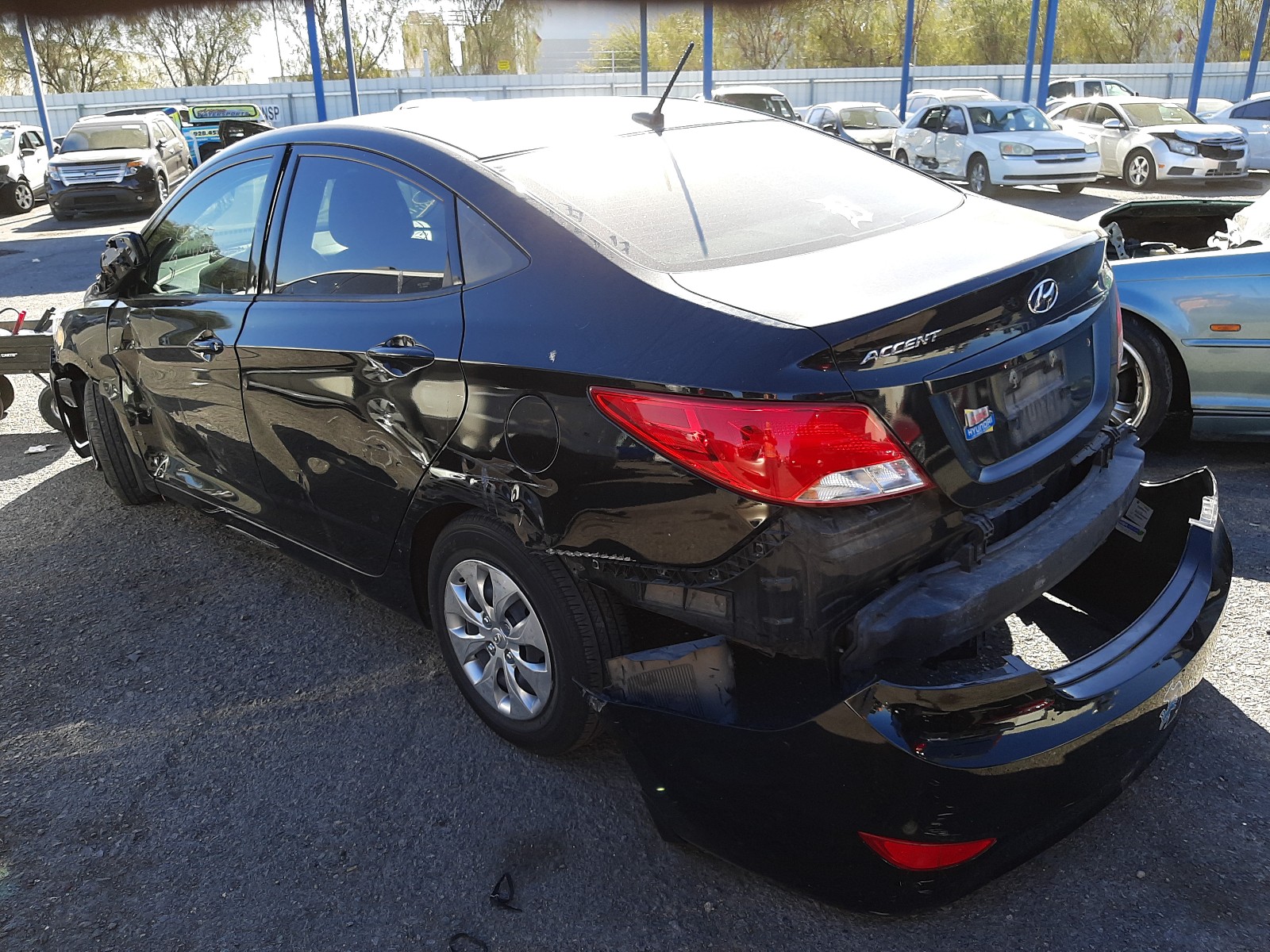 Photo 2 VIN: KMHCT4AEXGU136382 - HYUNDAI ACCENT SE 