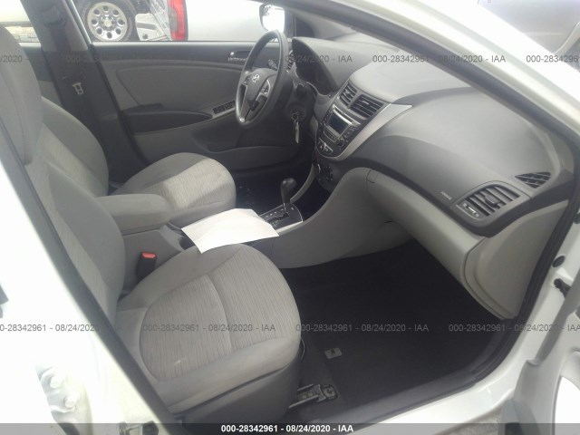 Photo 4 VIN: KMHCT4AEXGU160973 - HYUNDAI ACCENT 