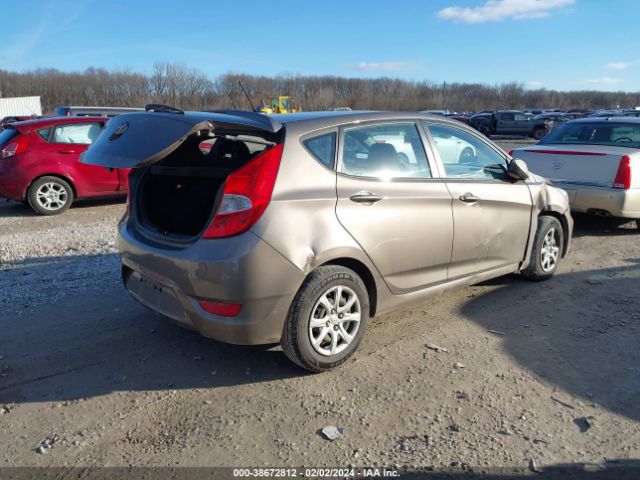 Photo 3 VIN: KMHCT5AE0CU026229 - HYUNDAI ACCENT 