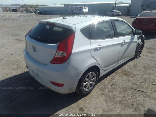 Photo 3 VIN: KMHCT5AE0CU048215 - HYUNDAI ACCENT 