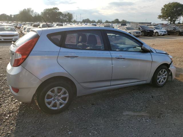 Photo 2 VIN: KMHCT5AE0DU068255 - HYUNDAI ACCENT 