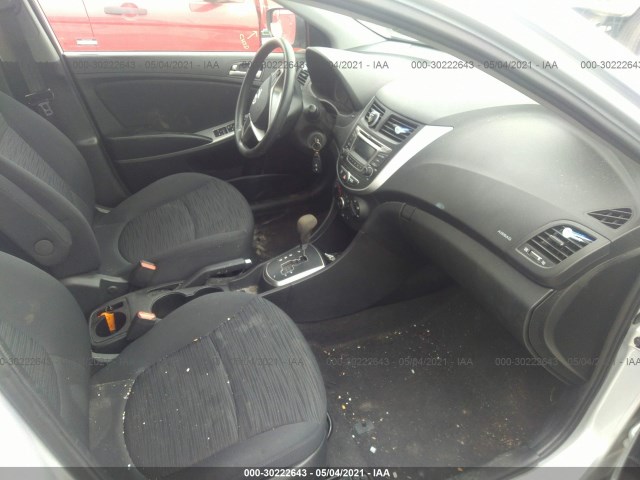 Photo 4 VIN: KMHCT5AE0FU203558 - HYUNDAI ACCENT 