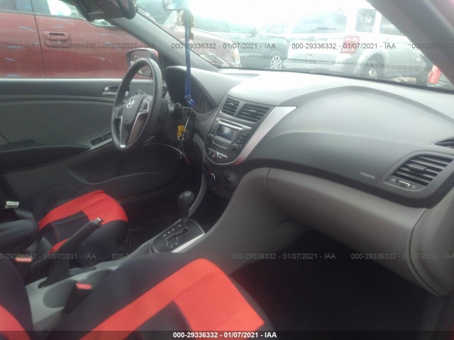 Photo 4 VIN: KMHCT5AE0GU289245 - HYUNDAI ACCENT 