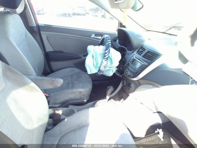 Photo 4 VIN: KMHCT5AE0HU320284 - HYUNDAI ACCENT 