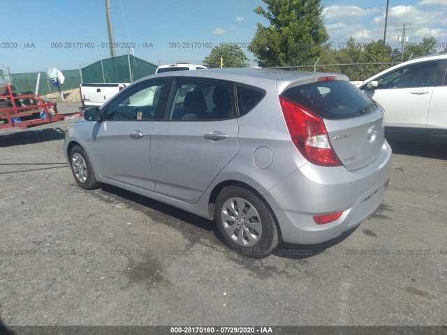 Photo 2 VIN: KMHCT5AE0HU338560 - HYUNDAI ACCENT 