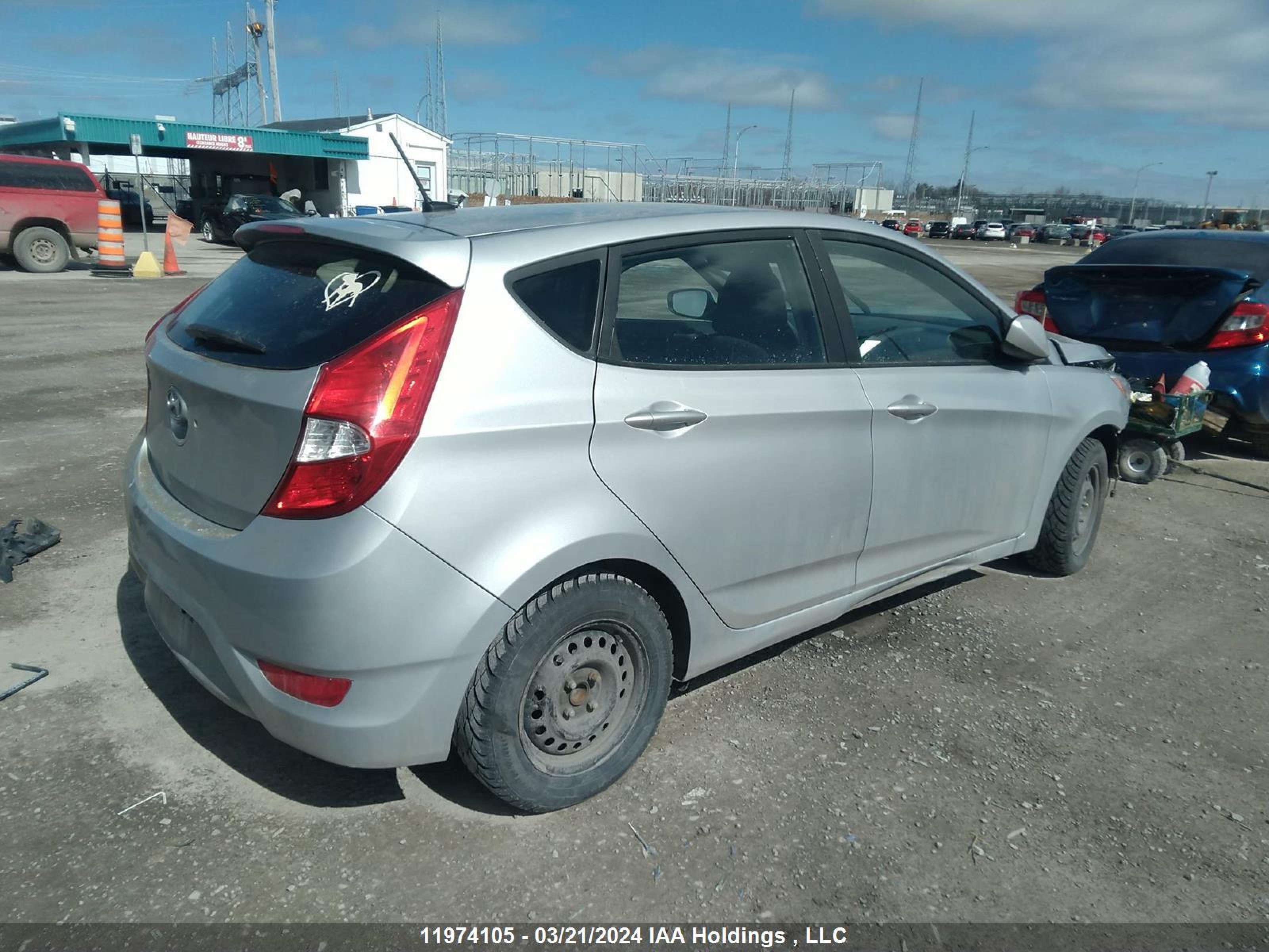 Photo 3 VIN: KMHCT5AE0HU349946 - HYUNDAI ACCENT 