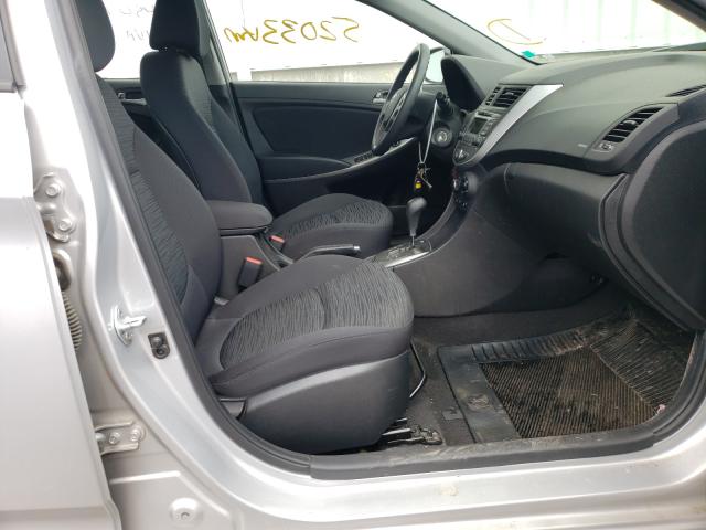 Photo 4 VIN: KMHCT5AE0HU351616 - HYUNDAI ACCENT SE 