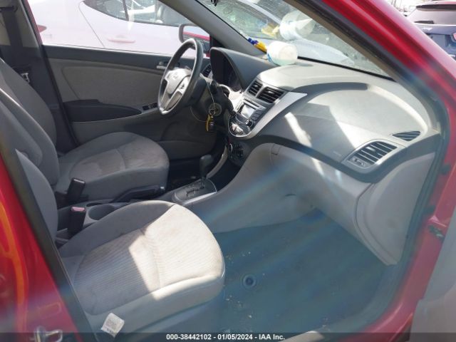 Photo 4 VIN: KMHCT5AE1CU028457 - HYUNDAI ACCENT 