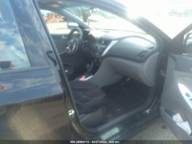 Photo 4 VIN: KMHCT5AE1CU047395 - HYUNDAI ACCENT 