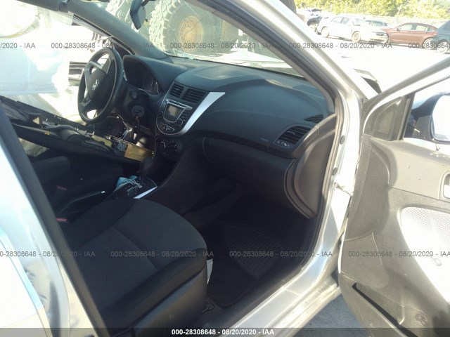 Photo 4 VIN: KMHCT5AE1CU052600 - HYUNDAI ACCENT 