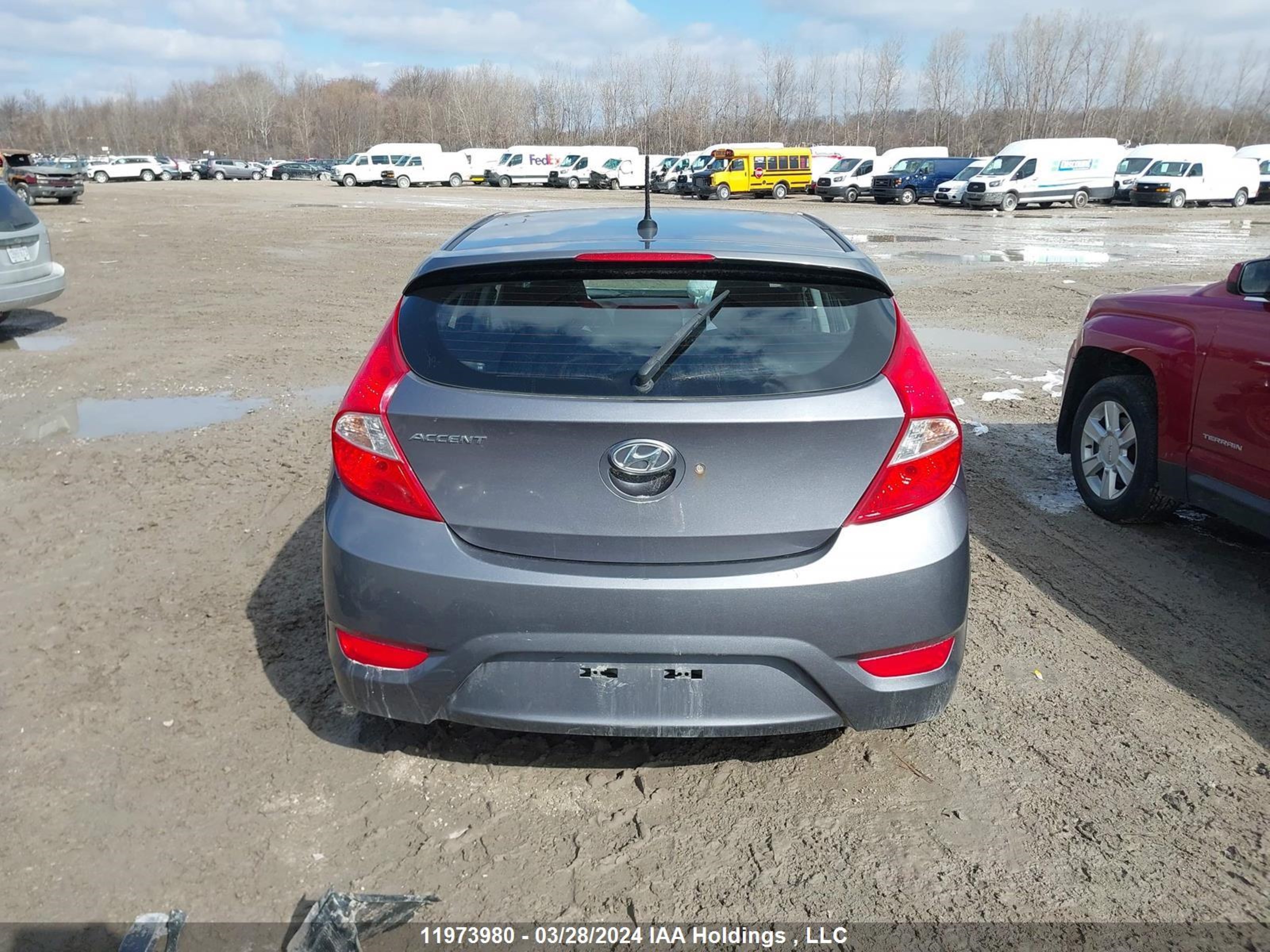 Photo 15 VIN: KMHCT5AE1FU210969 - HYUNDAI ACCENT 