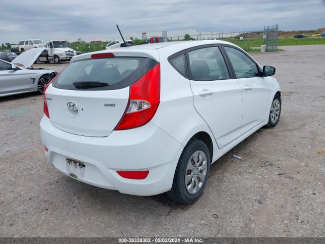 Photo 3 VIN: KMHCT5AE1HU307057 - HYUNDAI ACCENT 