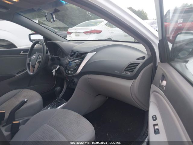 Photo 4 VIN: KMHCT5AE1HU307561 - HYUNDAI ACCENT 