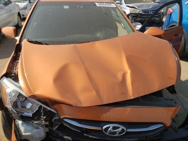 Photo 6 VIN: KMHCT5AE1HU321296 - HYUNDAI ACCENT 