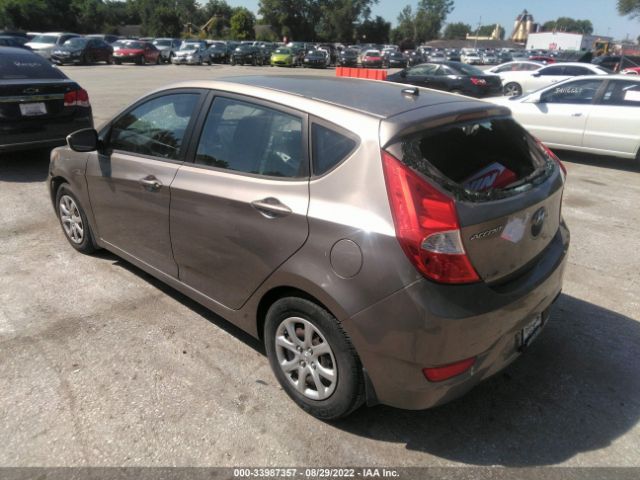 Photo 2 VIN: KMHCT5AE2DU061159 - HYUNDAI ACCENT 