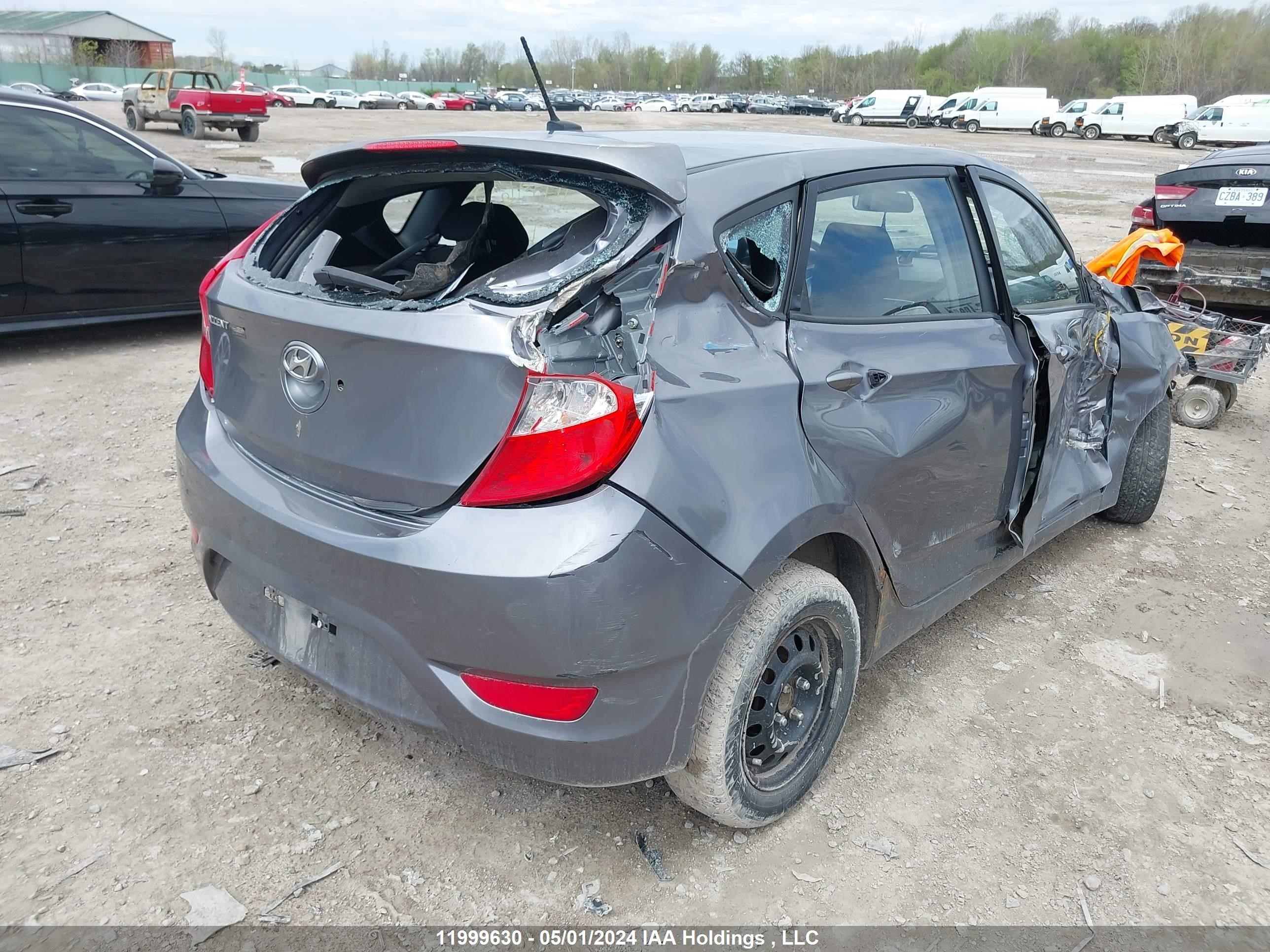 Photo 3 VIN: KMHCT5AE2DU123966 - HYUNDAI ACCENT 