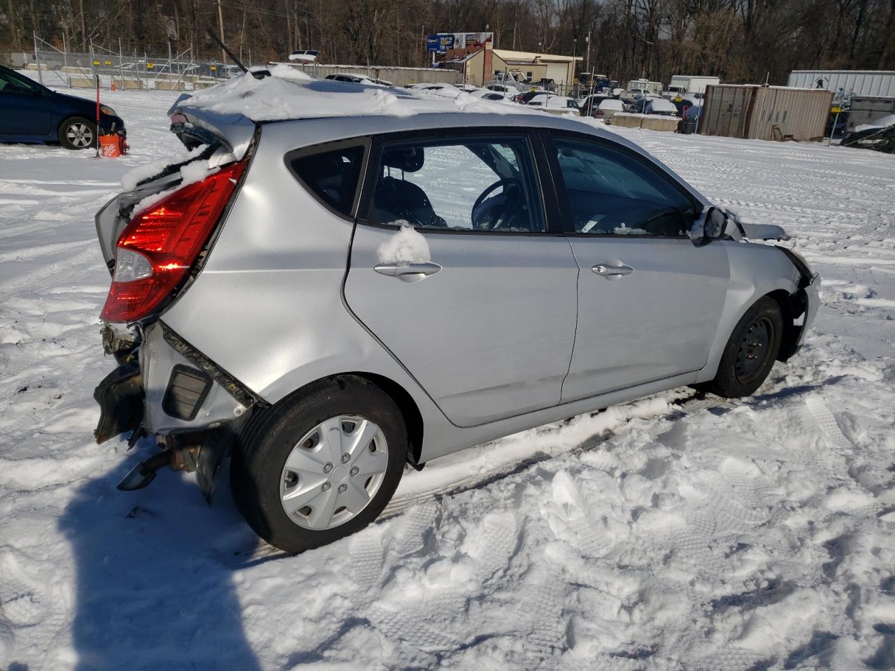 Photo 2 VIN: KMHCT5AE2FU226128 - HYUNDAI ACCENT 