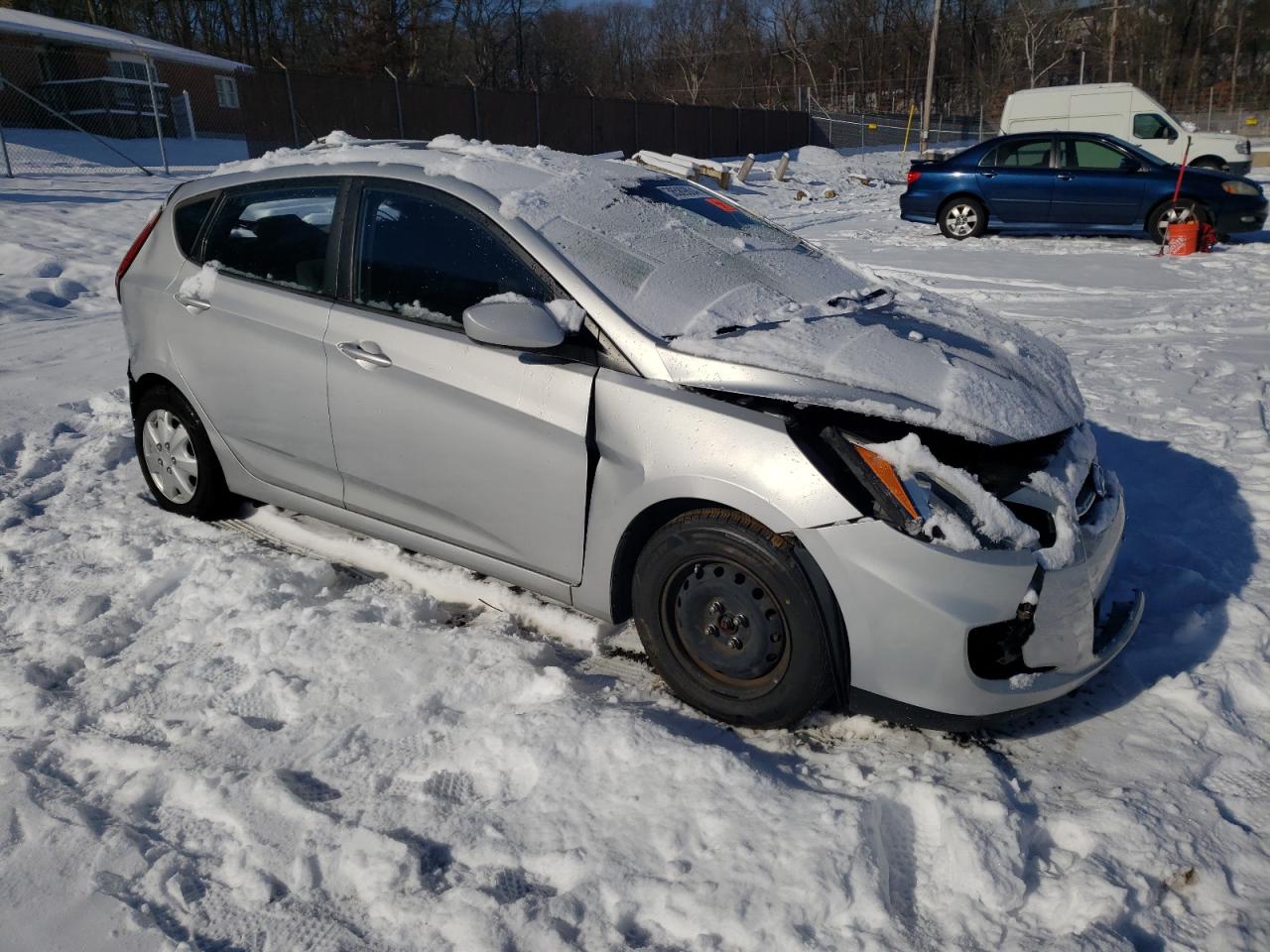 Photo 3 VIN: KMHCT5AE2FU226128 - HYUNDAI ACCENT 