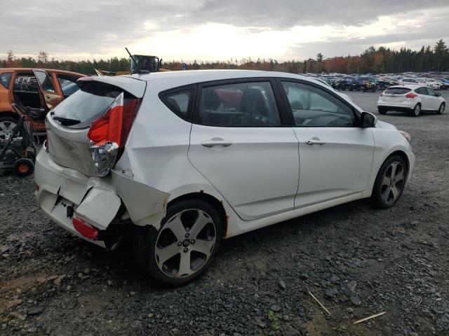 Photo 2 VIN: KMHCT5AE2GU256943 - HYUNDAI ACCENT SE 